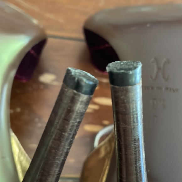 Cole Haan burgundy velvet sandals (sz 9 1/2) - Picture 10 of 15